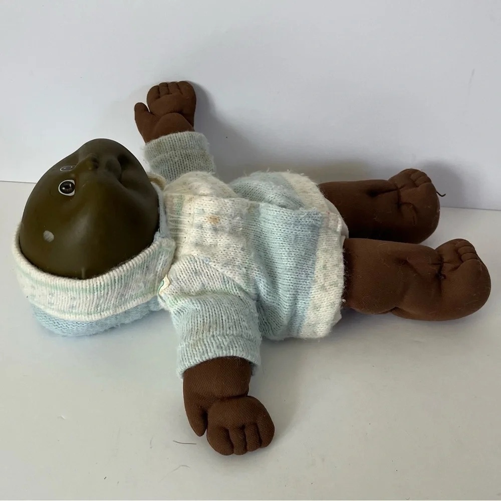 Vintage Cabbage Patch Kids Doll Black/Brown Baby 1982 With Original Clothing - Picture 4 of 10